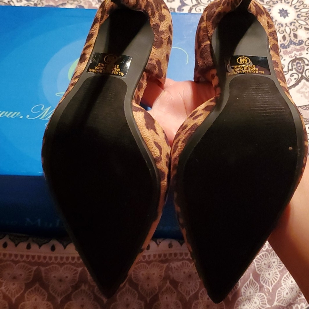 Cheetah Heels - Picture 6 of 6